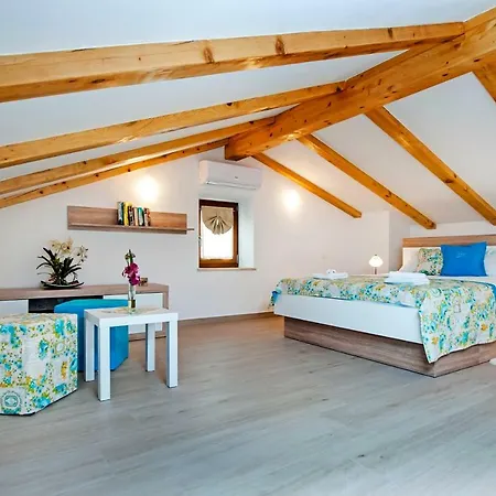 Holiday home Masi Kurili