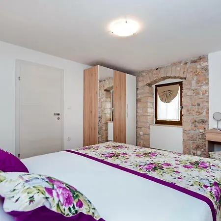 Masi Holiday home Kurili